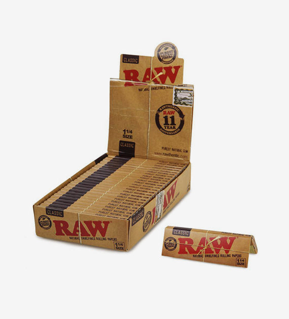 Raw Classic 1 1/4 Rolling Papers - 24 Count – True Distributors